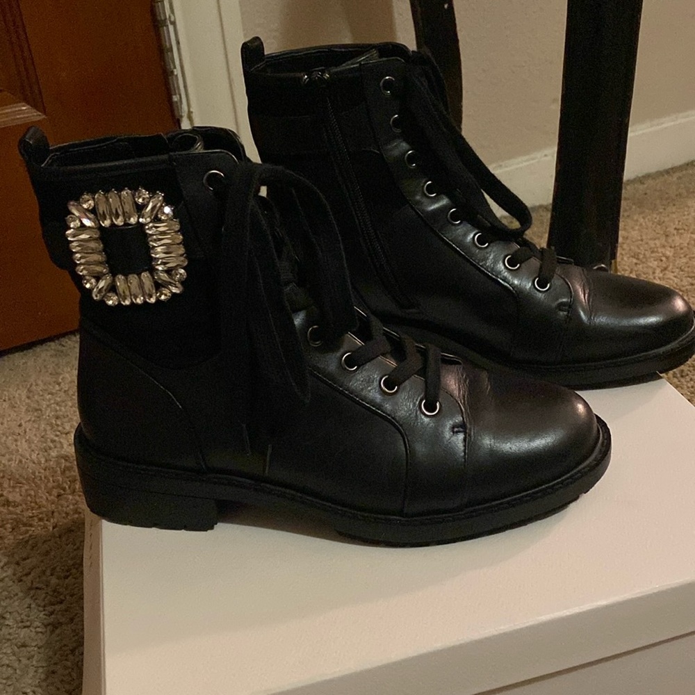 Alex Marie Tialana black boot